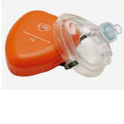 MASCHERINA PER RIANIMAZIONE POCKET MASK CON BORDO PNEUMATICO PER LA RIANIMAZIONE BOCCA A BOCCA CON VALVOLA UNIDIREZIONALE E ATTACCO PER LA CONNESSIONE DELL'OSSIGENO - Farmacia Murachelli Di Putelli dr. Giovanni