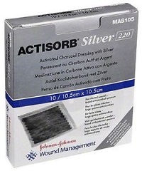 MEDICAZIONE IN CARBONE ATTIVO CON ARGENTO ACTISORB SILVER 10,5X10,5 CM 3 PEZZI - Farmacia Murachelli Di Putelli dr. Giovanni