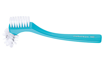 CURAPROX BDC SPAZZOLINO BREVETTATO PER DENTIERE 1 PEZZO COLORE AZZURRO - Farmacia Murachelli Di Putelli dr. Giovanni