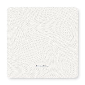 MEDICAZIONE BIATAIN IN SCHIUMA DI POLIURETANO ASSORBENTE SENZA BORDO IN SILICONE 10X10 CM 10 PEZZI - Farmacia Murachelli Di Putelli dr. Giovanni