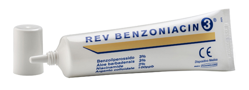 REV BENZONIACIN 3 CREMA 30 ML - Farmacia Murachelli Di Putelli dr. Giovanni
